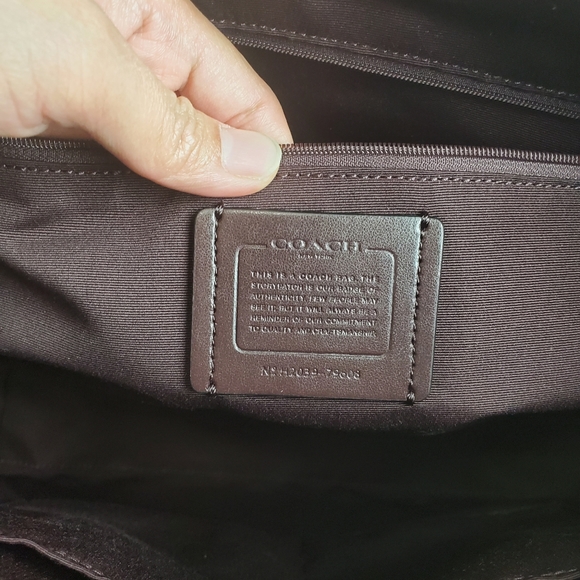 COACH CROSSGRAIN LEATHER GALLERY TOTE - Picture 6 of 6